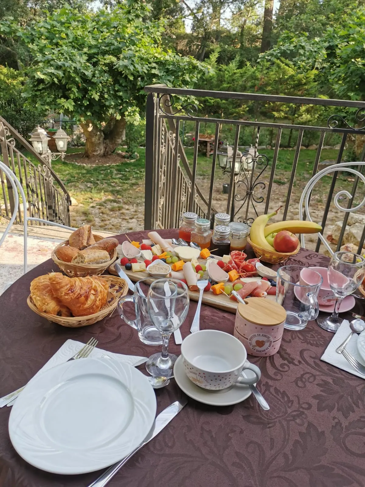 Chambres d'hôtes Le Moulin d'Issanka, atypique dans l'Hérault sur le bassin de thau