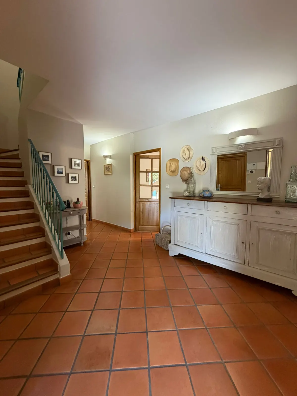 La Pinède Bleue: Mas provençal avec piscine & jardin calme