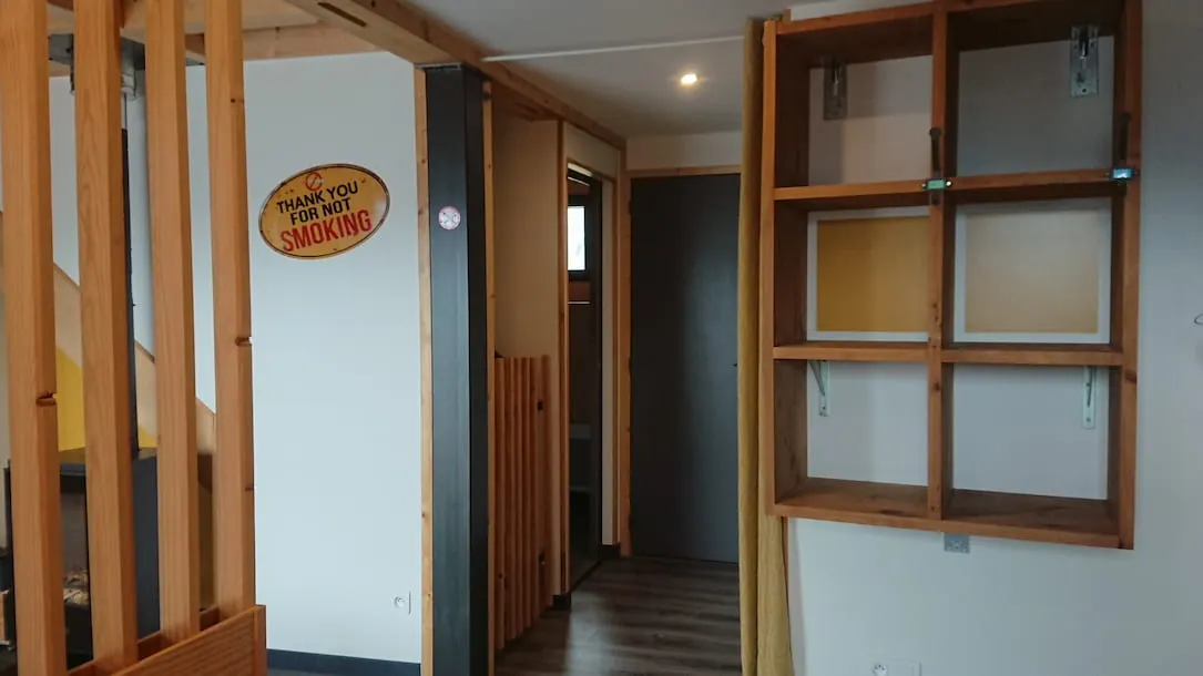 Gîte le Guesthouse - spacieux, piscine et vue montagnes 3pers