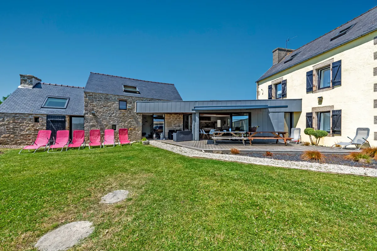 Villa Léonie — Gîte premium avec piscine intérieure chauffée toute l’année, proche de Ménéham (Côte des Légendes)