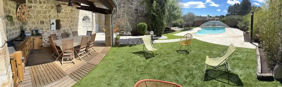 Maison 4/6 à 8/14 personnes en Basse Ardèche !