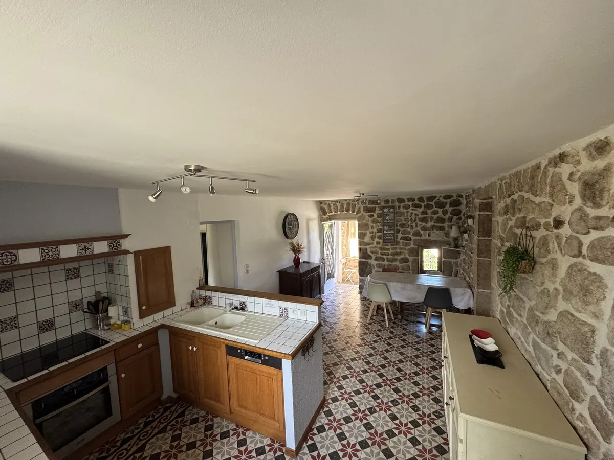 Maison 4/6 à 8/14 personnes en Basse Ardèche !