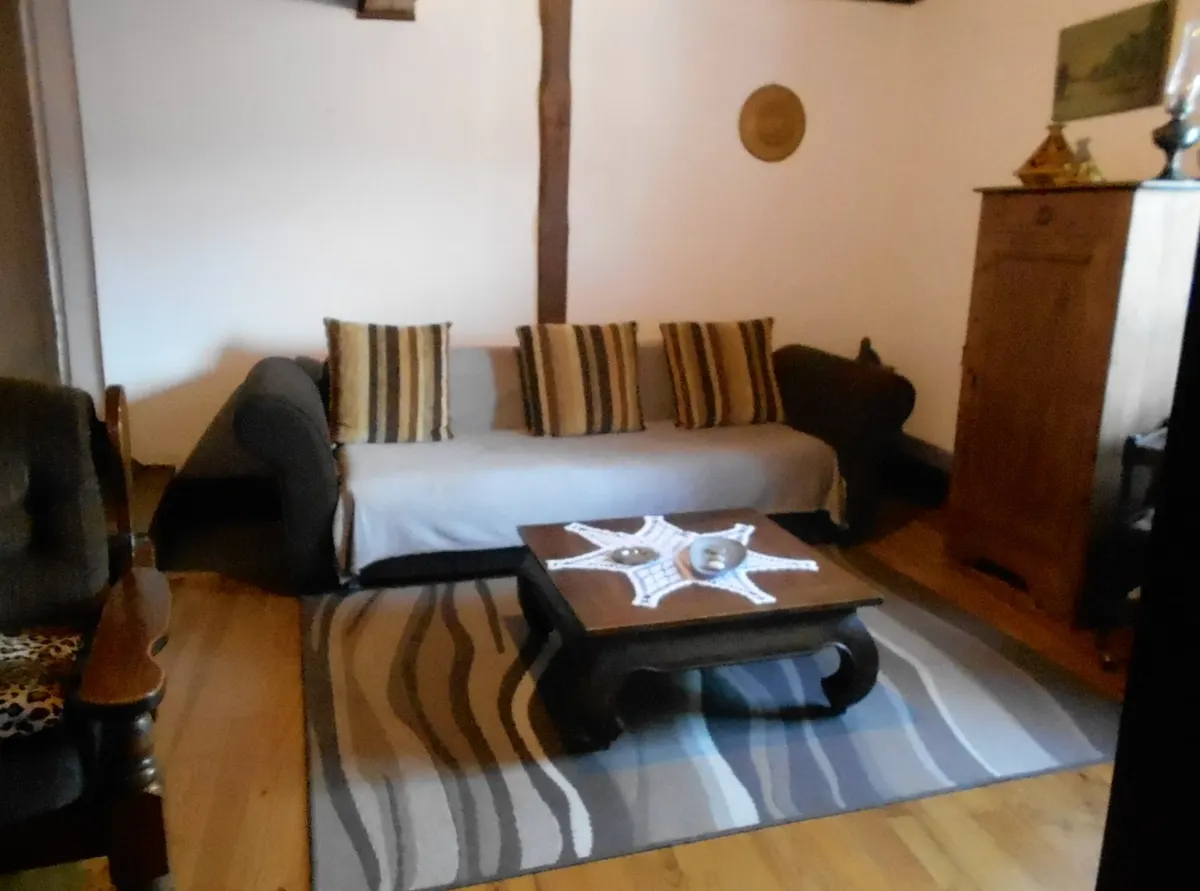 Confortable gîte avec grande cheminée - jardin et terrasse