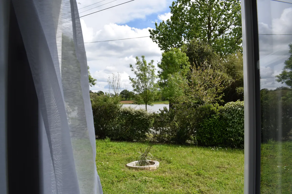 Le Cardoué gîte en campagne dans le bocage vendéen proche du Puy du Fou