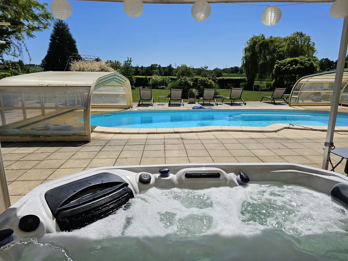 Les Granges du Château de Ribourdin