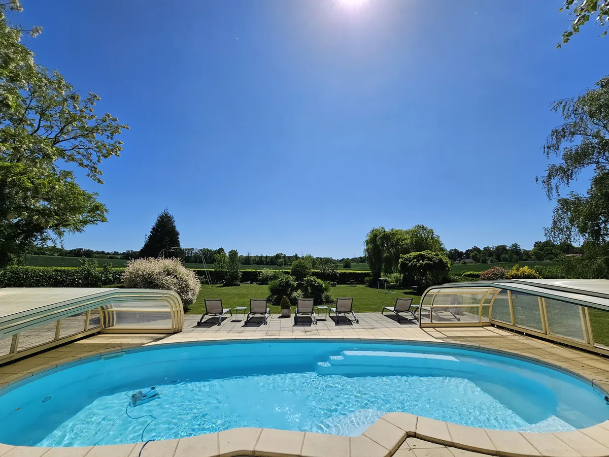 Les Granges du Château de Ribourdin