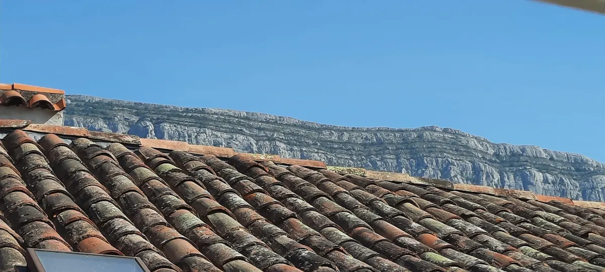 Au pied de la Sainte-Baume entre authenticité et confort moderne.