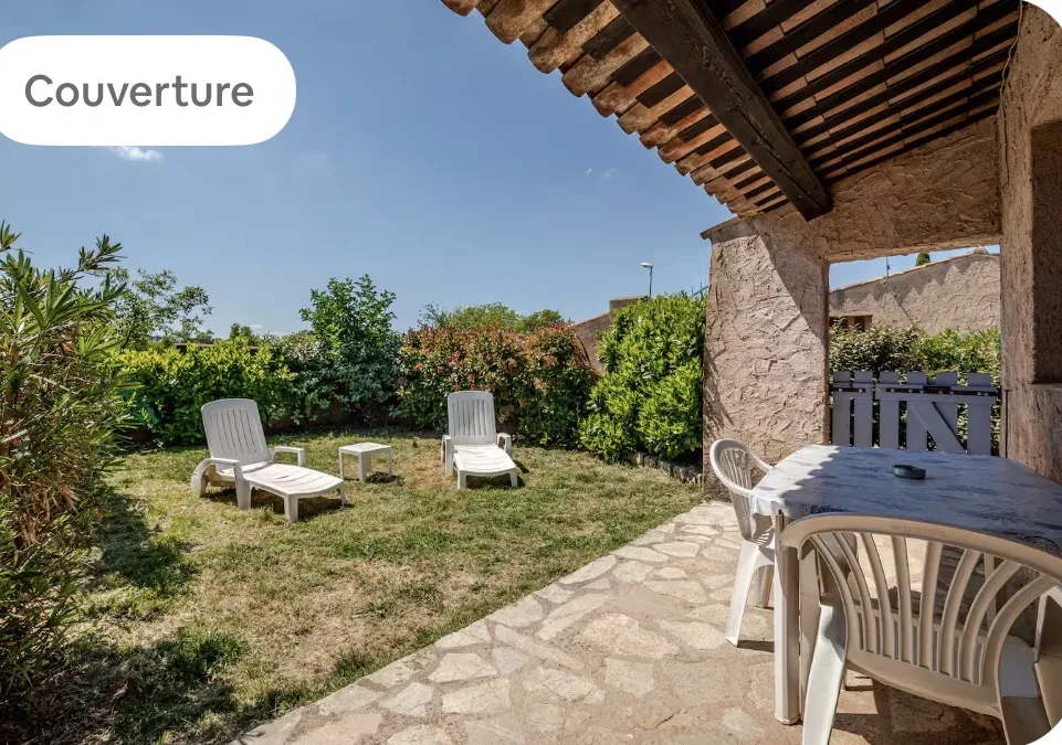 Location climatisée, piscine, jardin clôturé, chiens acceptés, wifi, parking
