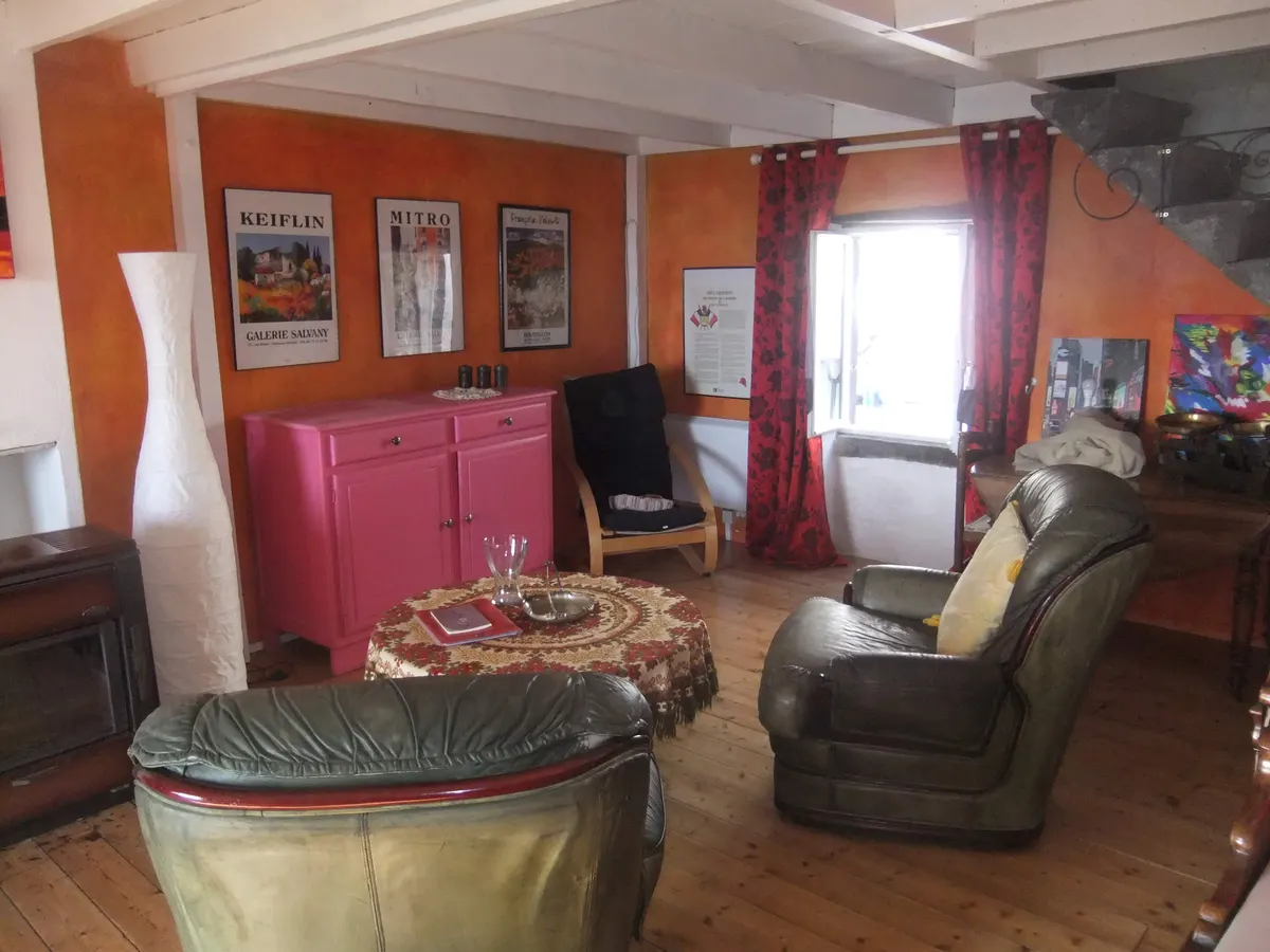 Gite 70 m2 ,jardin ombragé,vulcania