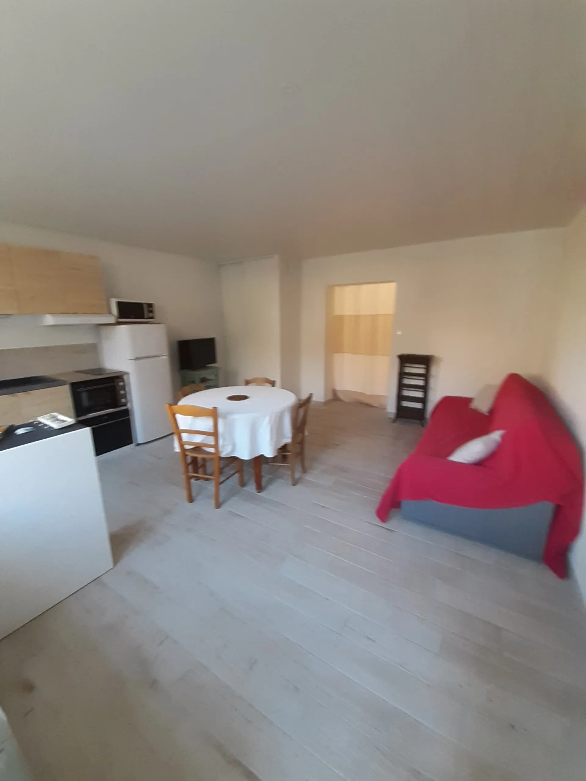 Gîte bercé par le bruit du ruisseau