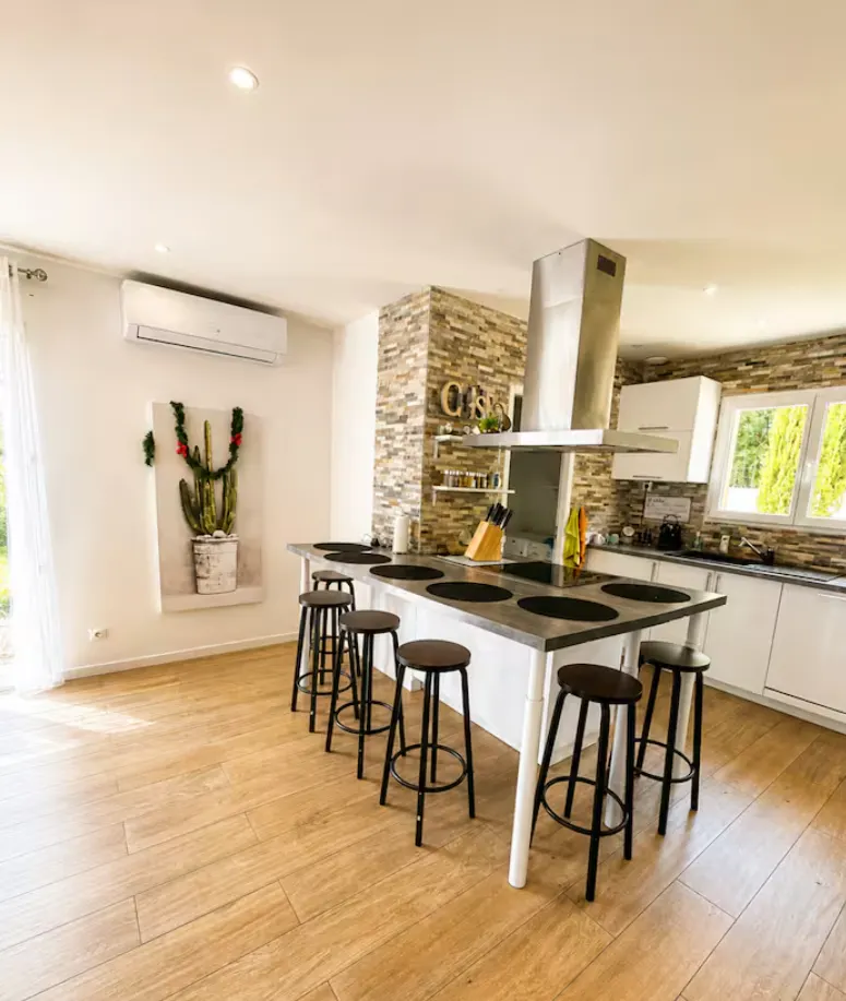 Agreable maison entre bordeaux et le bassin avec option jacuzzi