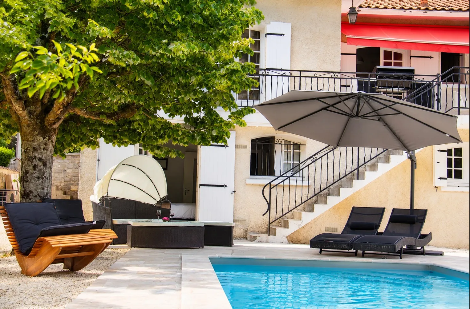 Résidence Les Frugères★★★★ | Villa exclusive avec piscine privée près de Cognac max 13 pers.