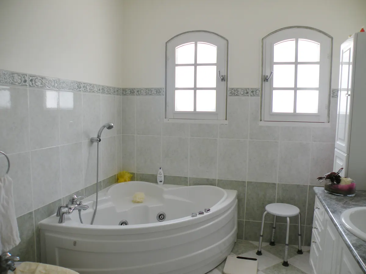 Résidence Les Frugères★★★★ | Villa exclusive avec piscine privée près de Cognac max 13 pers.