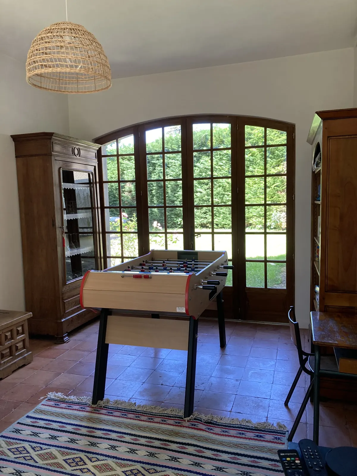 Grande maison avec piscine, parc & boulodrome