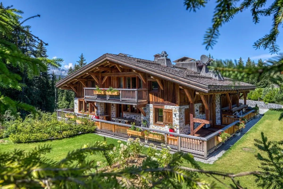 Domaine Mont-Joly — Alpes Maison