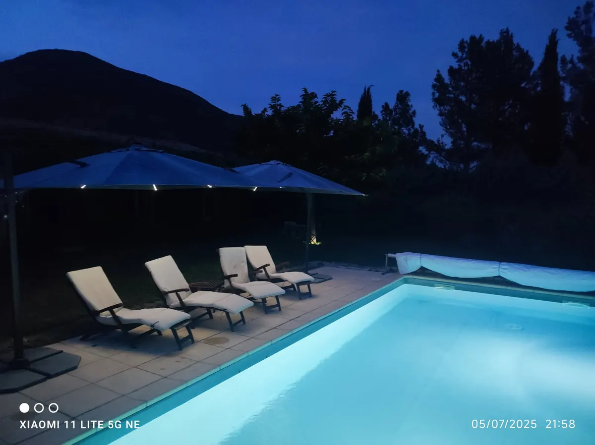 GITE AUX 4 SAISONS - LUBERON - RUSTREL