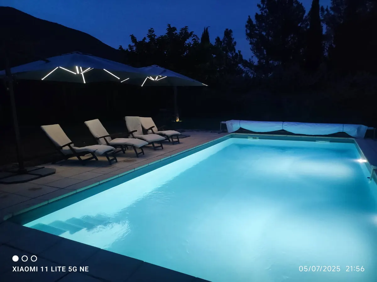 GITE AUX 4 SAISONS - LUBERON - RUSTREL