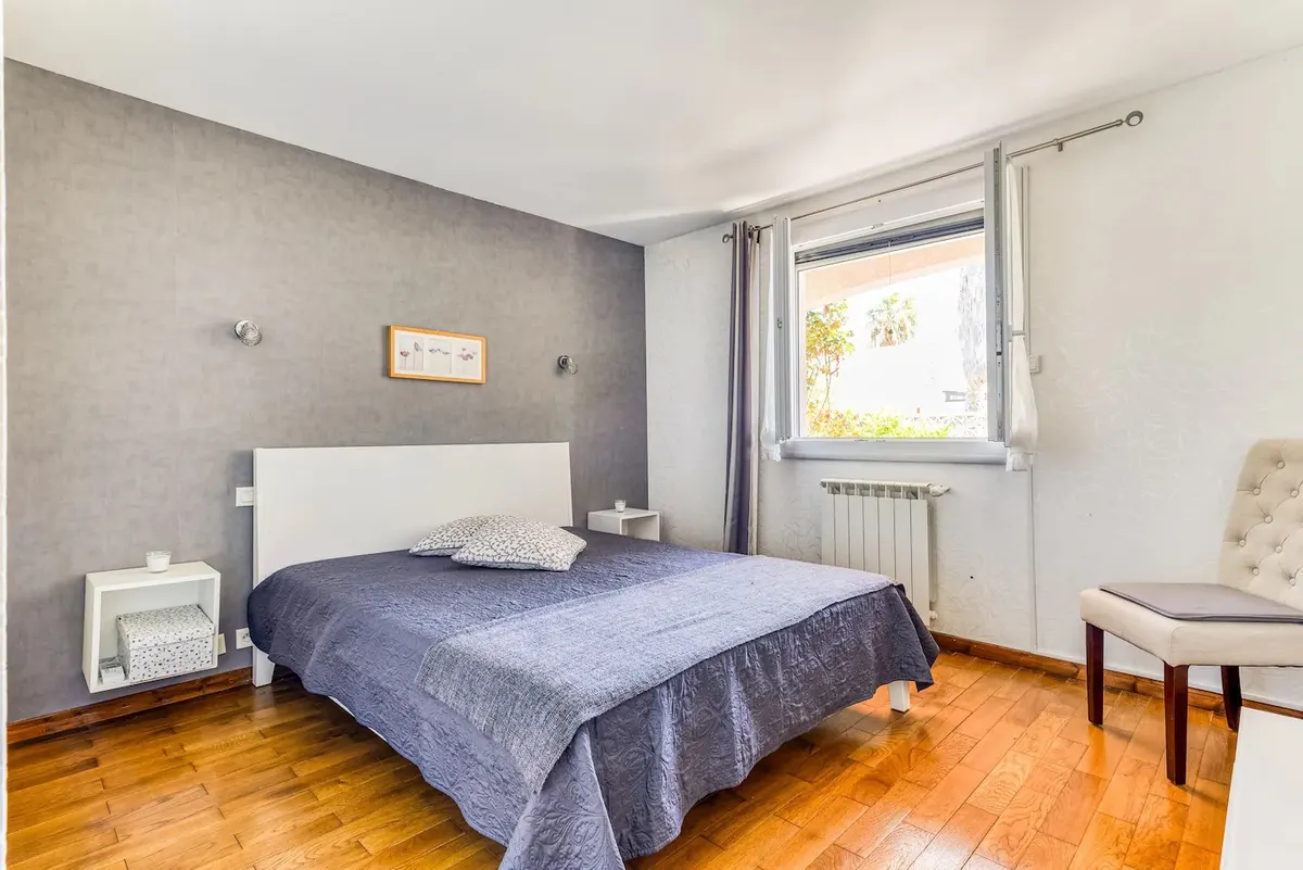 UNE PAUSE DANS LE SUD maison familiale, piscine,98m2