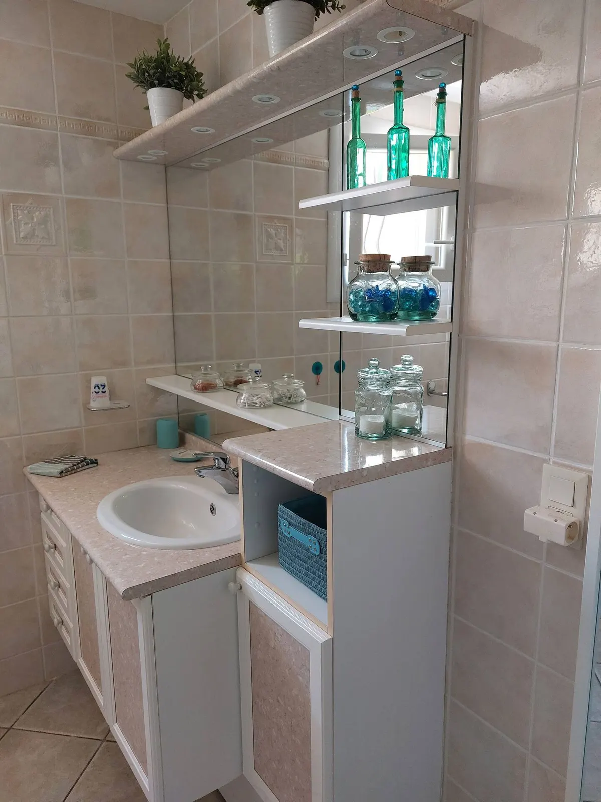 UNE PAUSE DANS LE SUD maison familiale, piscine,98m2