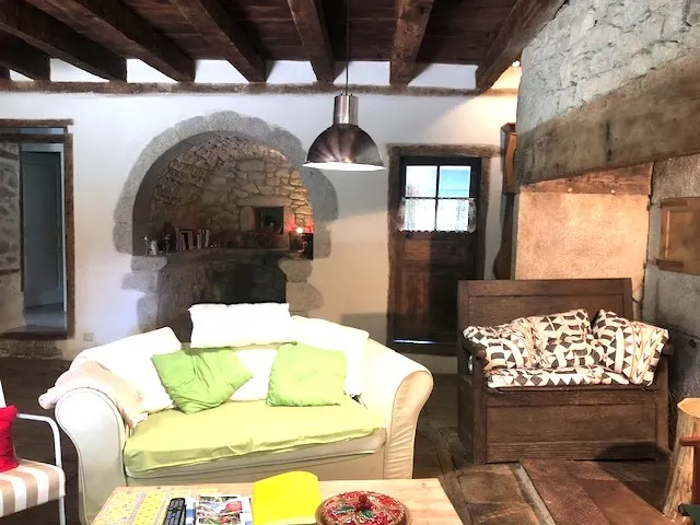 Gite à la ferme avec Jacuzzi extérieur et Pêche